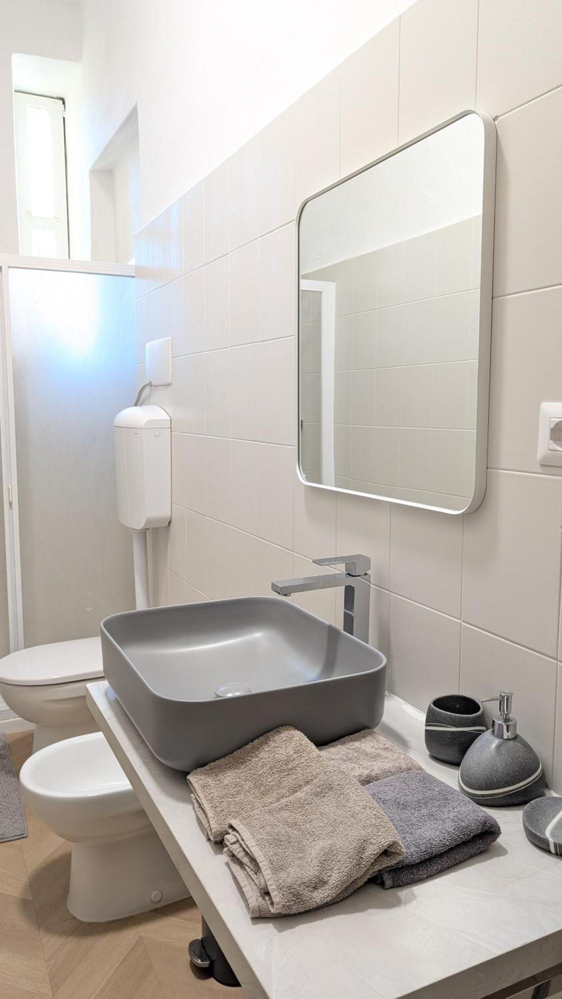 Grand Central 1845 - 2 Bedrooms Design Flat Bergamo Buitenkant foto