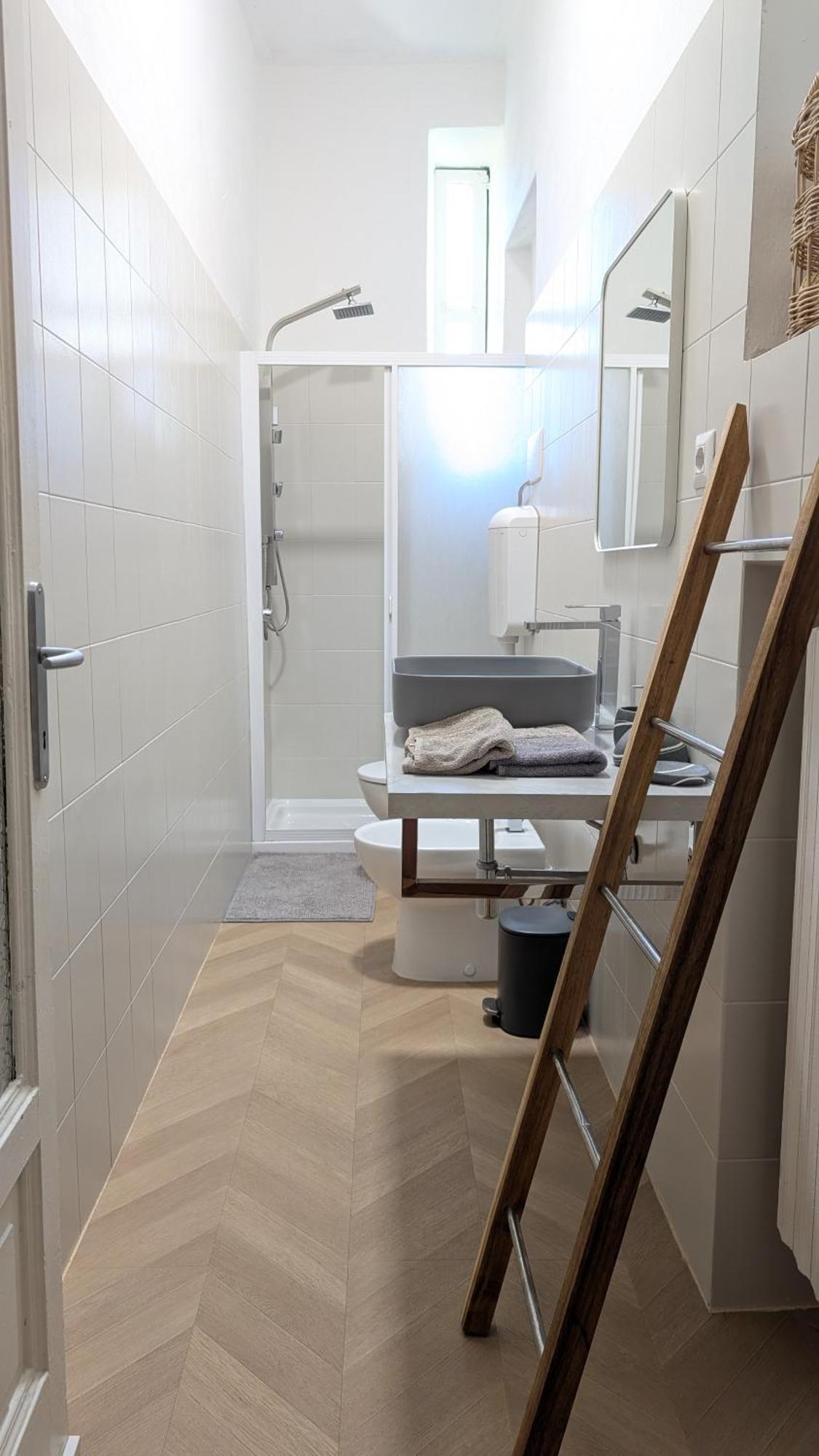 Grand Central 1845 - 2 Bedrooms Design Flat Bergamo Buitenkant foto